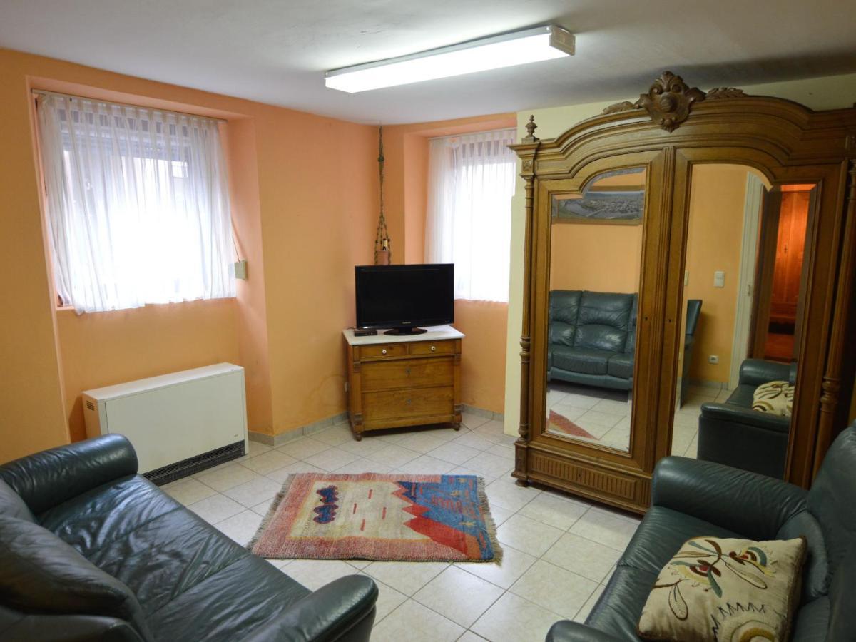 Charming Holiday Home In Neumagen Dhron Bagian luar foto